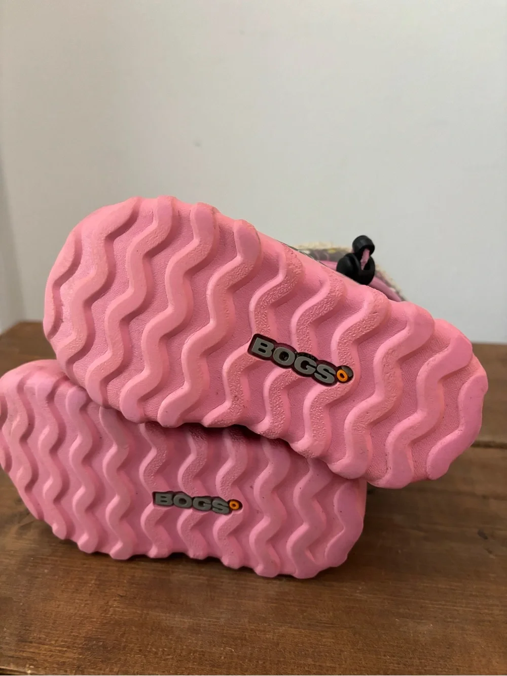 Bogs B-Moc Kids Waterproof Winter Boots Pink Floral Size 8